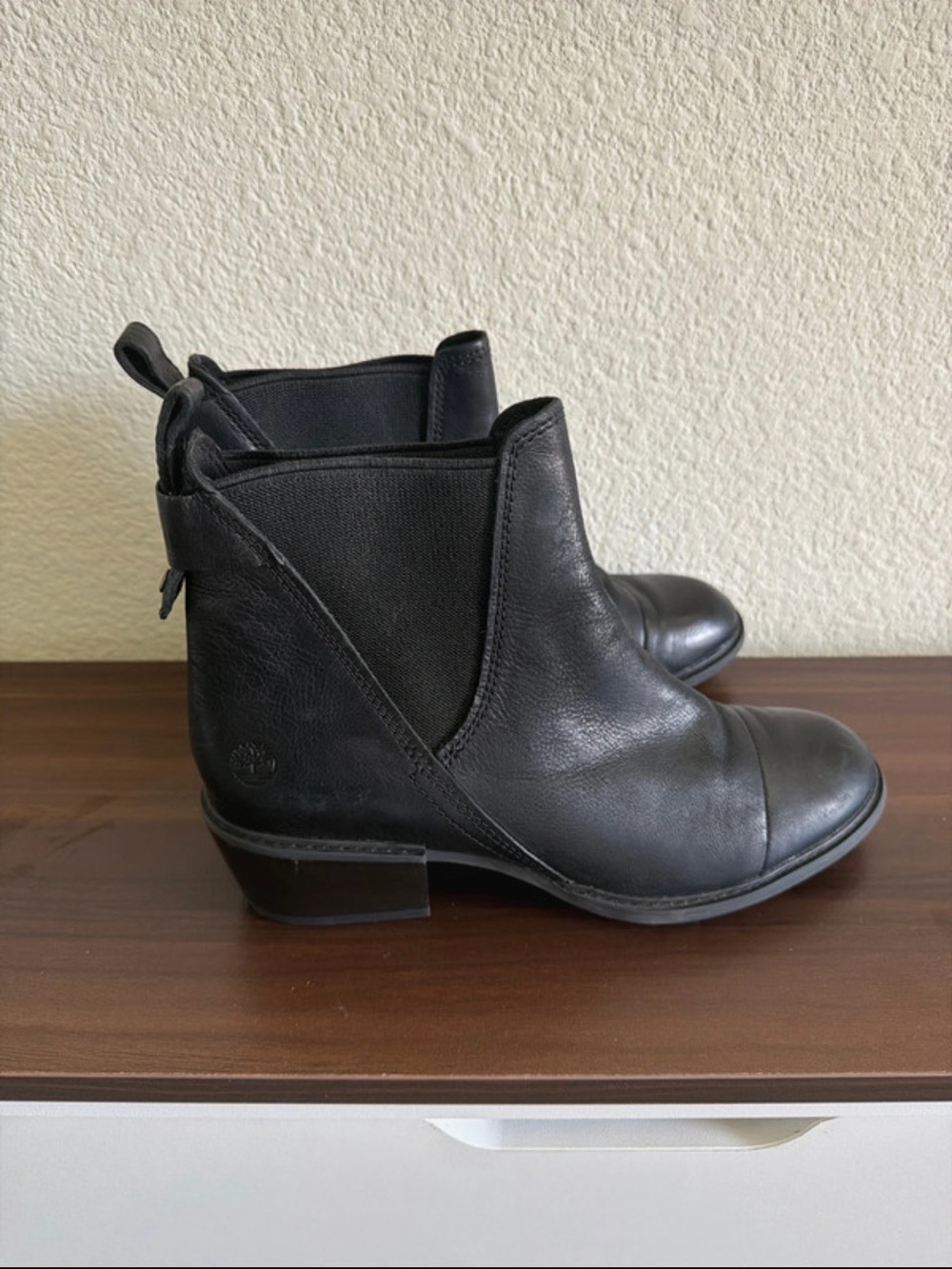 Timberland Women's Black Leather Chelsea Ankle Boots 8